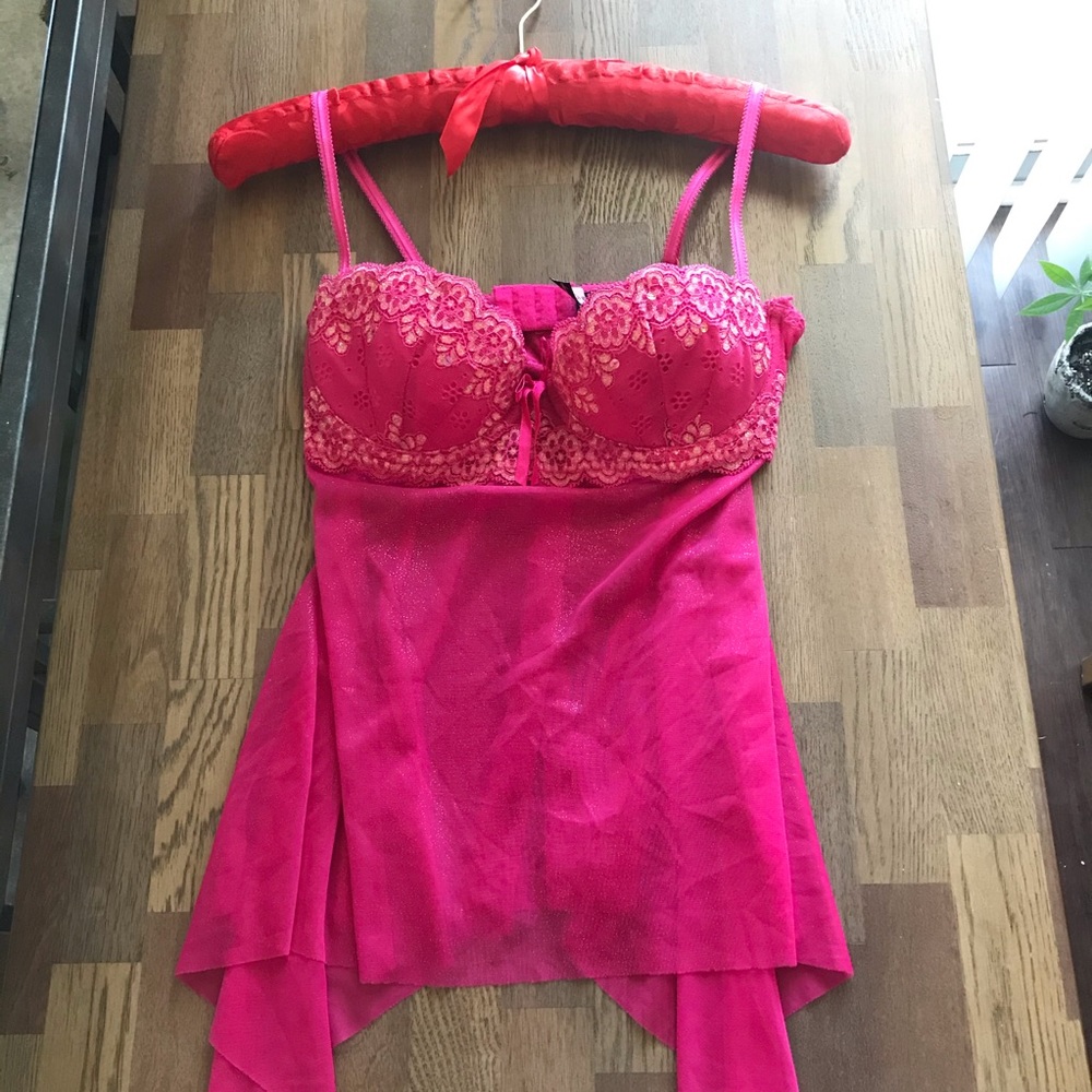 VS lace lingerie